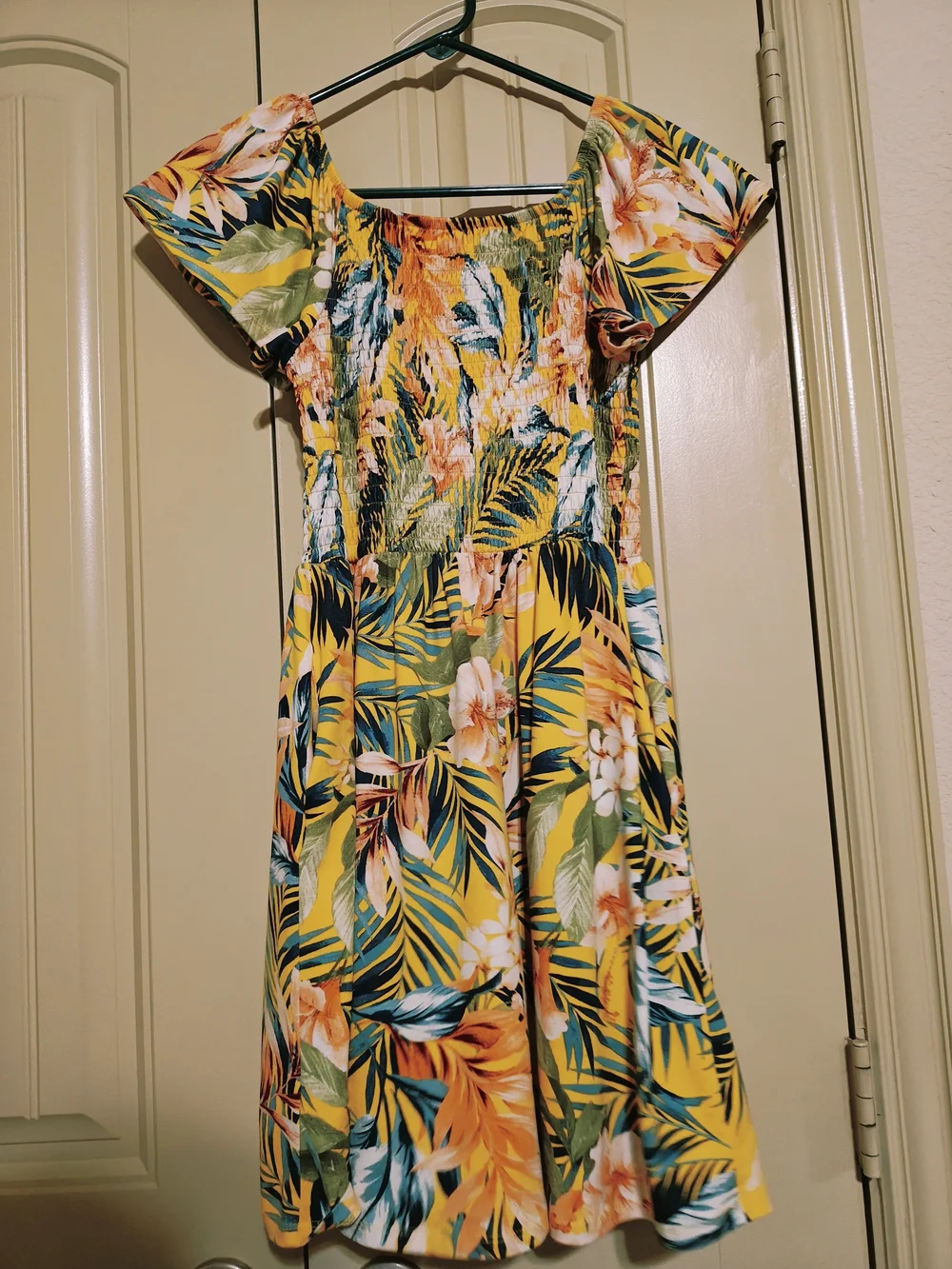 Tropical Smocked Off-Shoulder Girls Dress Sz 14 - Yellow Floral